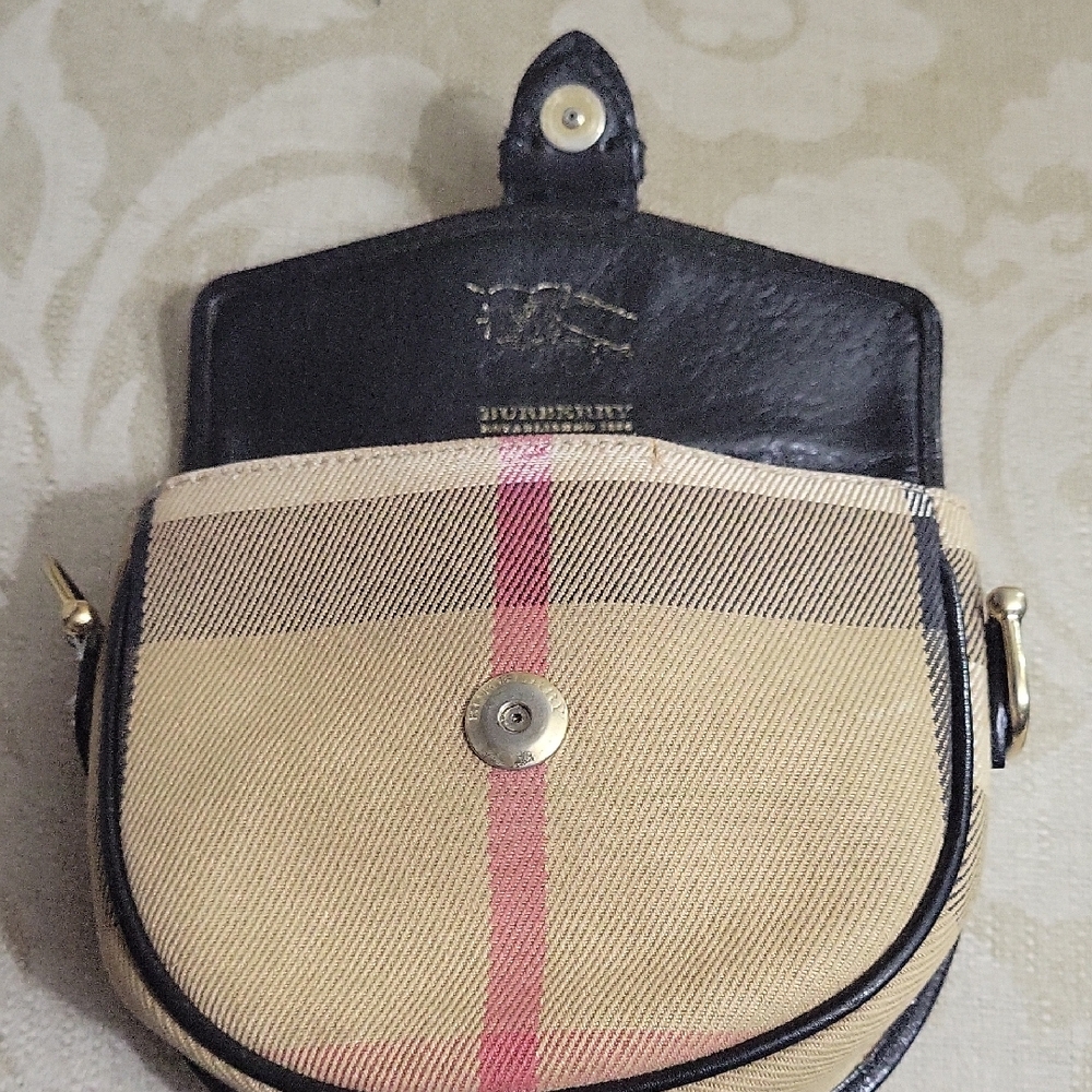 BURBERRY CROSSBODY NOVA Women's Bag - Picture 7 of 16